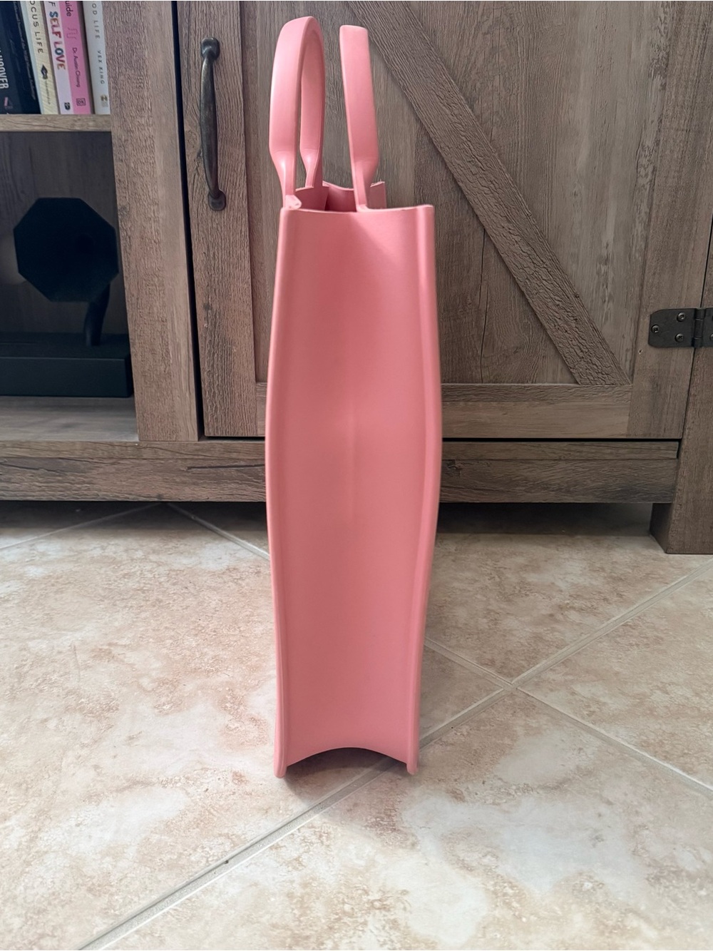 Gucci Pink Perforated GG Rubber Tote - Picture 4 of 9